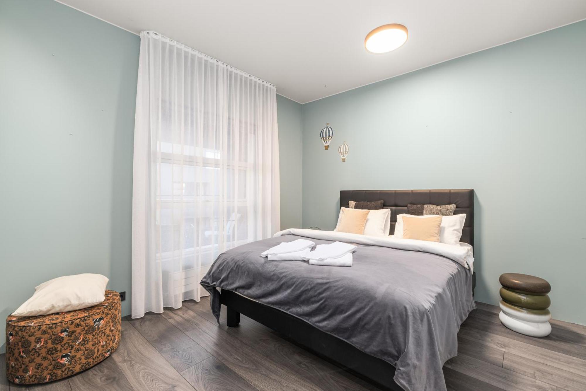 Vibrant Hafnatorg I Spacious Property With Expansive Garage Reykjavik Ngoại thất bức ảnh
